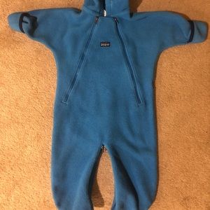 Patagonia fleece bunting